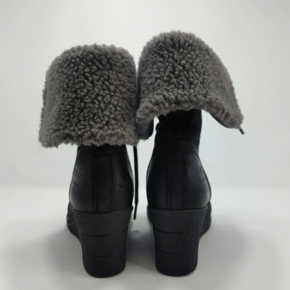 UGG Australia Zea Black Leather Waterproof Boots Wedge‎ Shearling Lace Up Size 7 - Picture 3 of 9